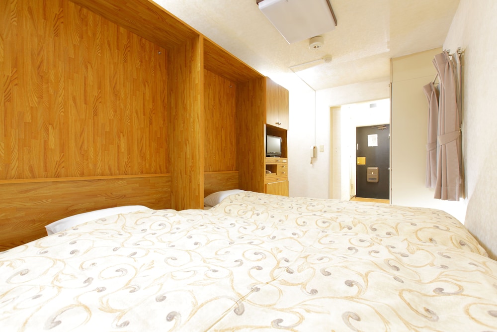 Foldaway Twin Room (Cleaning is Optional with Additional Cost) photo 2