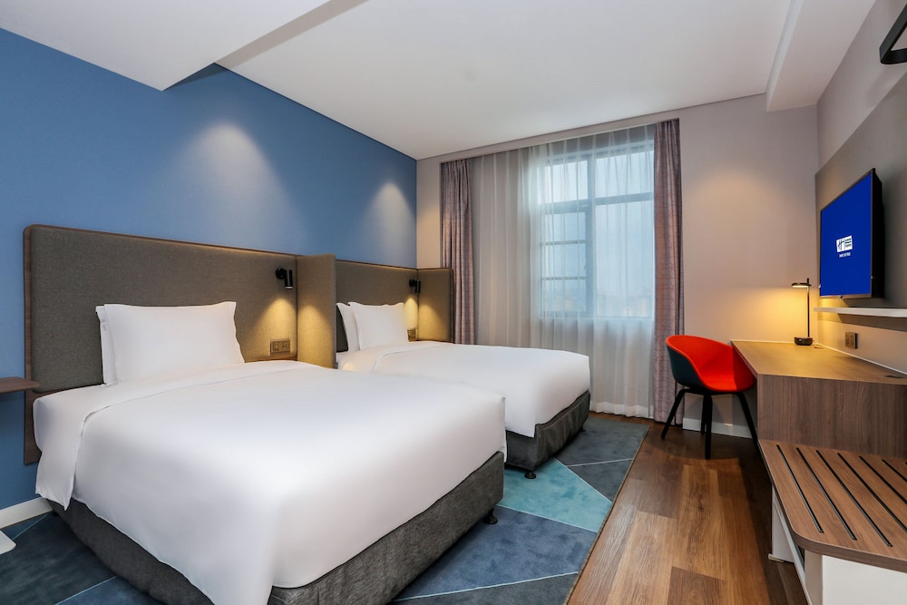Room (Specialty) - Photo 1