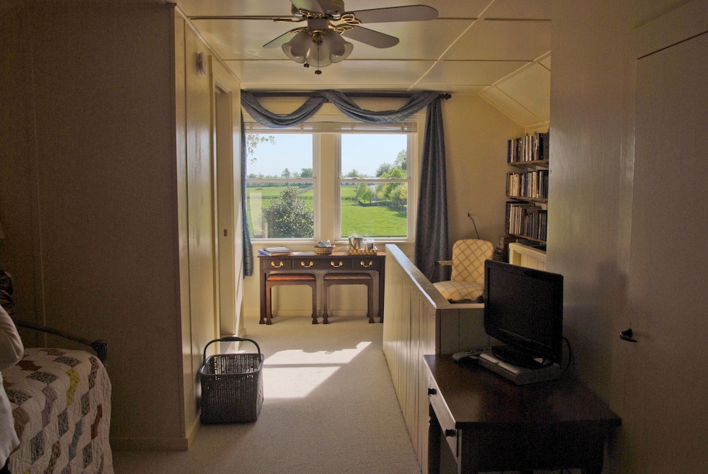 Derby Suite photo 2