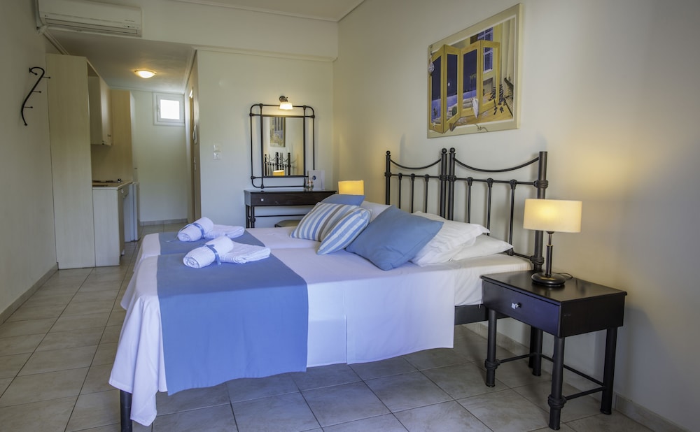 Classic Double Room - Photo 1