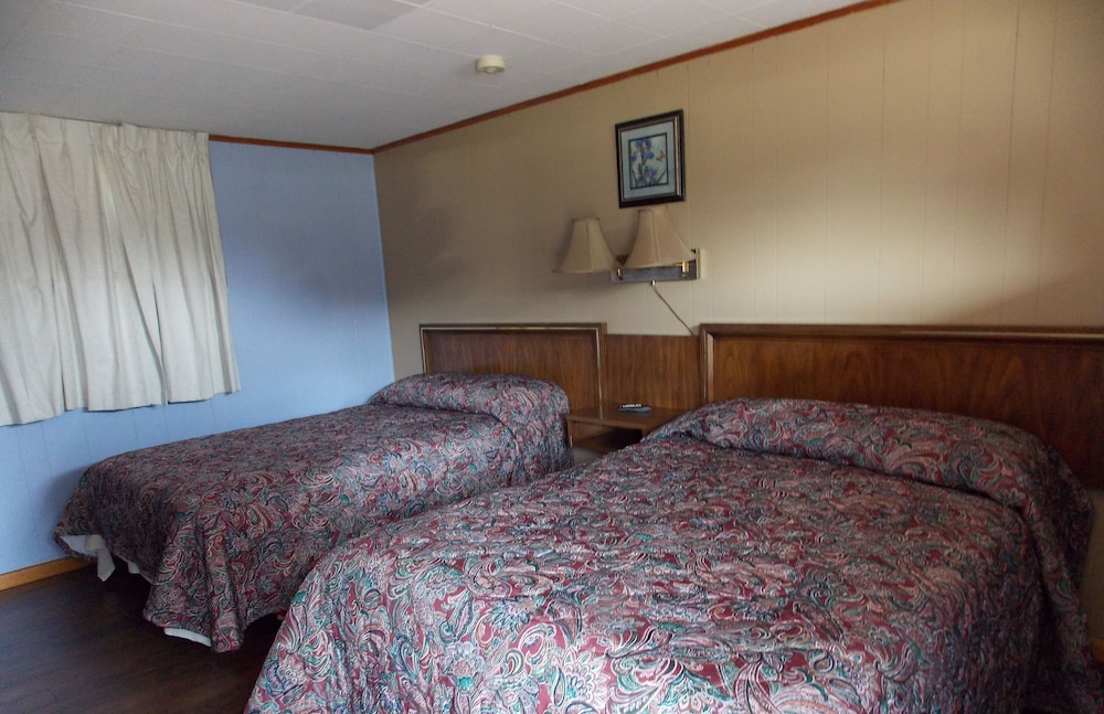 Standard Room, 2 Double Beds, Smoking photo 2