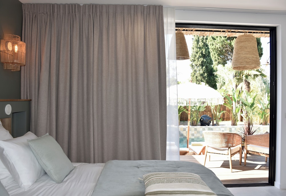 Deluxe Double or Twin Room, Pool View (Terre de Jade) photo 1