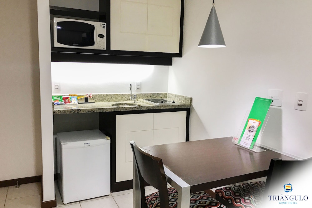 Room - Photo 3
