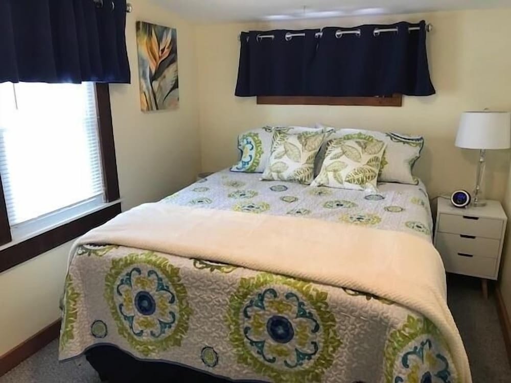 House, 2 Bedrooms photo 1