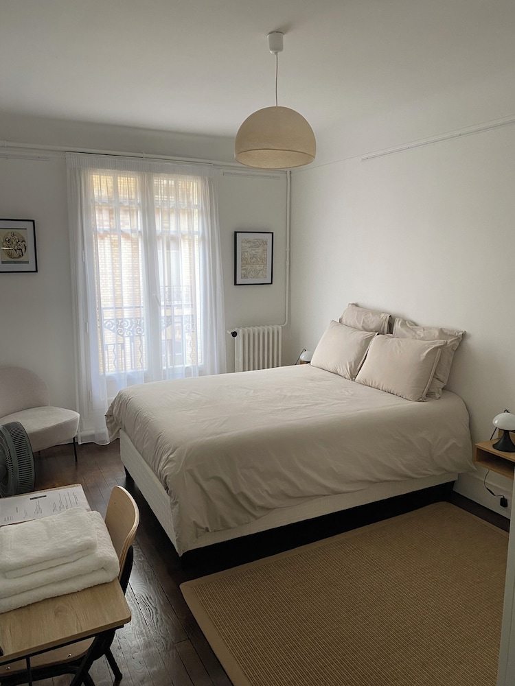 Basic Double Room, Shared Bathroom