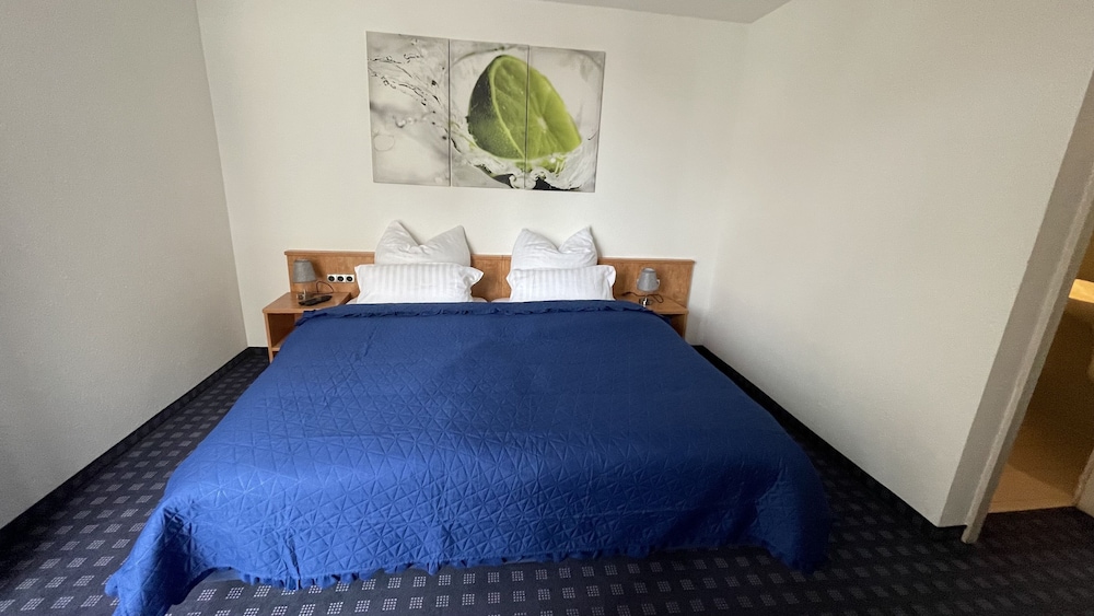 Deluxe Double Room, 1 Double Bed, Non Smoking, Private Bathroom photo 3