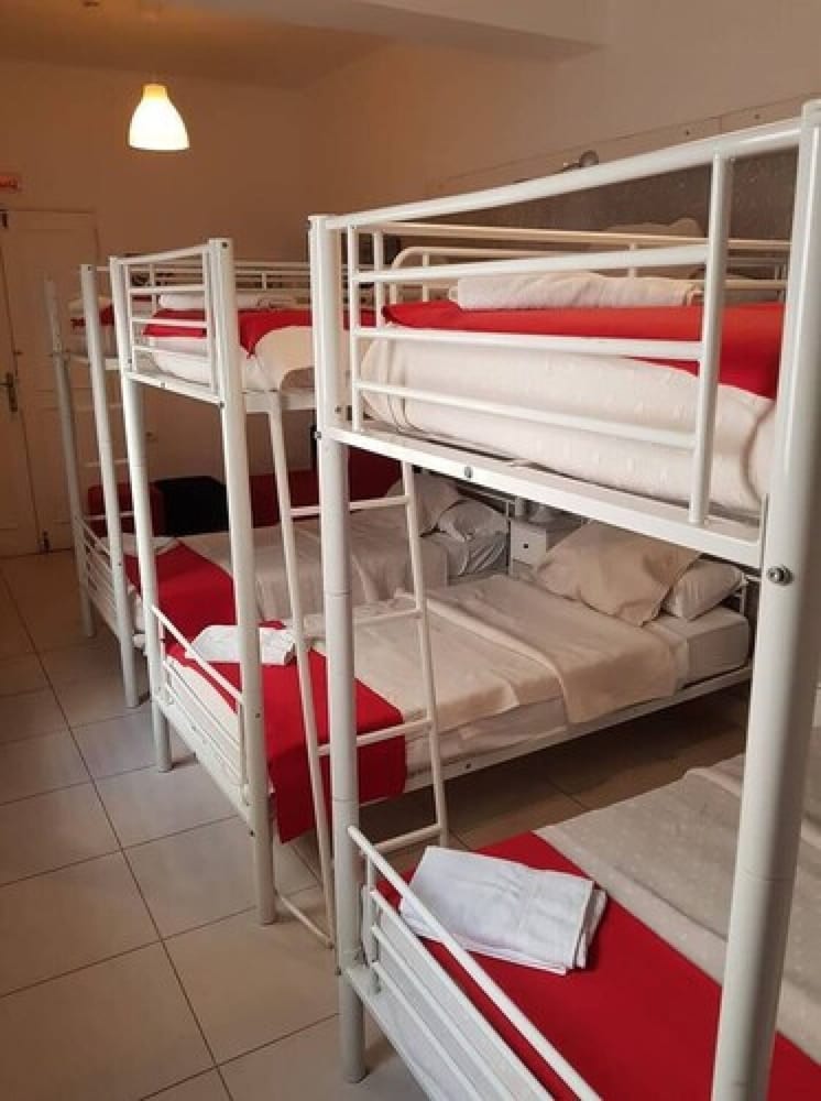 Basic Room, Multiple Beds photo 2