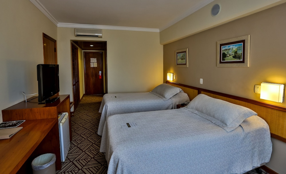 Superior Twin Room, 2 Twin Beds - Photo 3