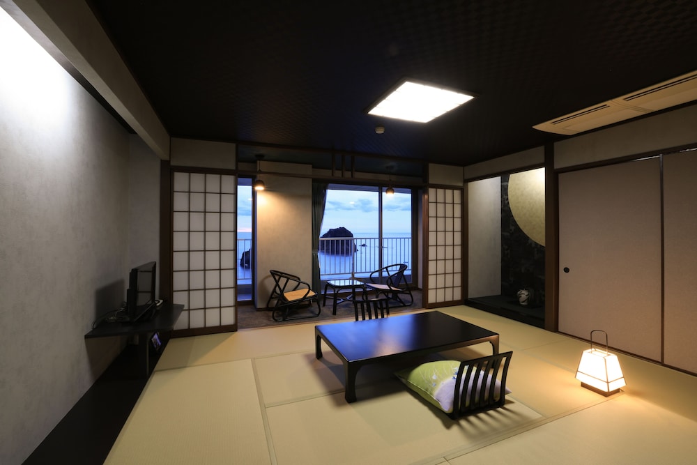 Traditional Room, Non Smoking, Ocean View