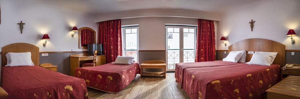 Family Quadruple Room photo 1