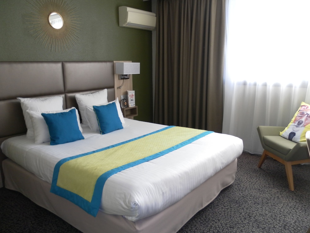 Standard Room, 1 Double Bed - Photo 8