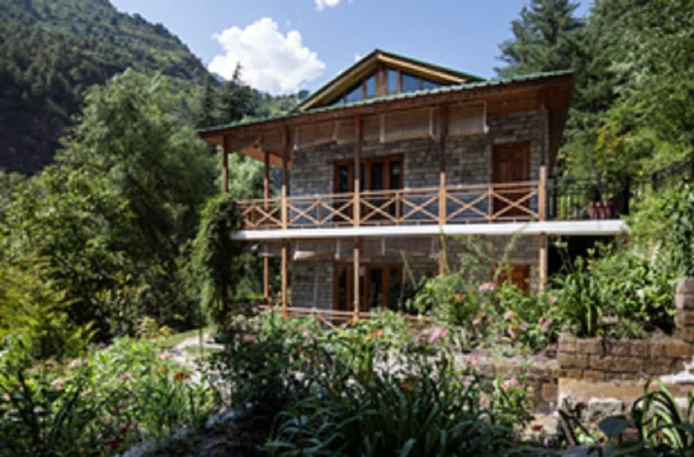 Superior Cottage, 1 King Bed, Hill View photo 2