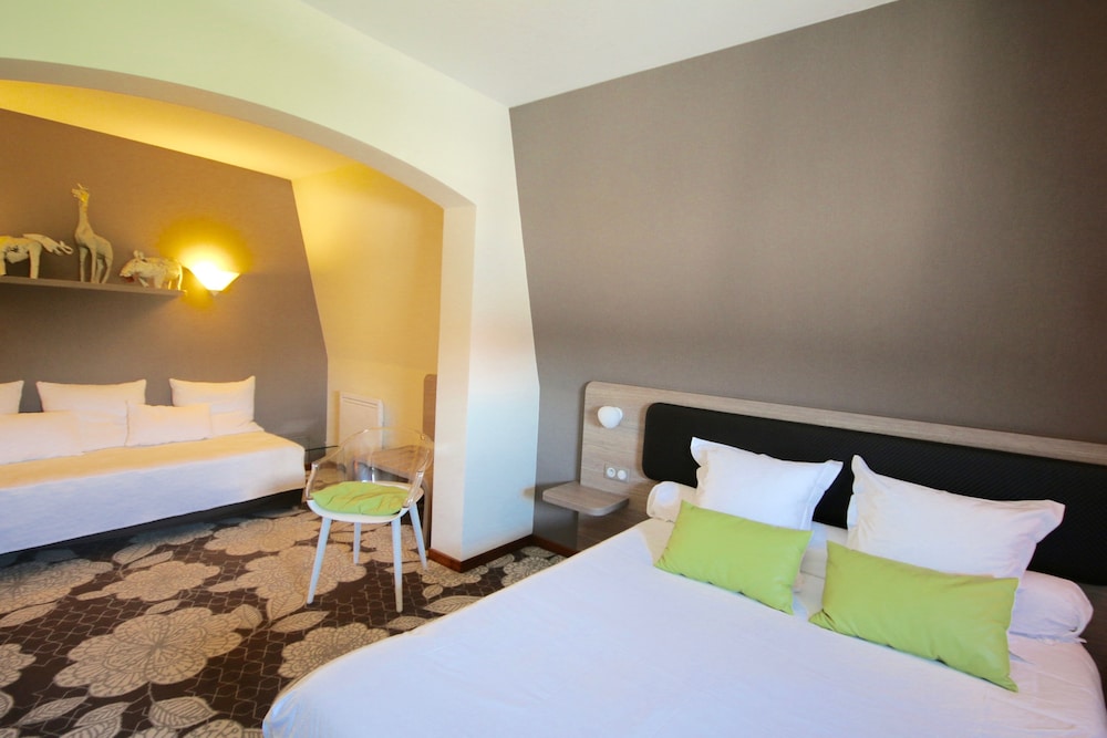 Deluxe Triple Room photo 2