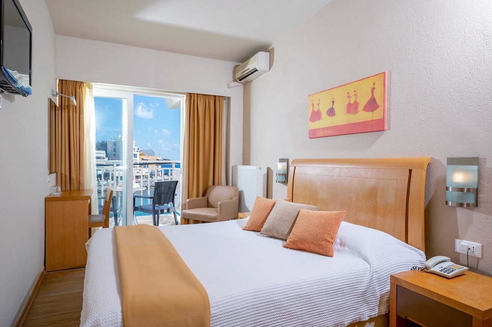 Double or Twin Room, Beach View
