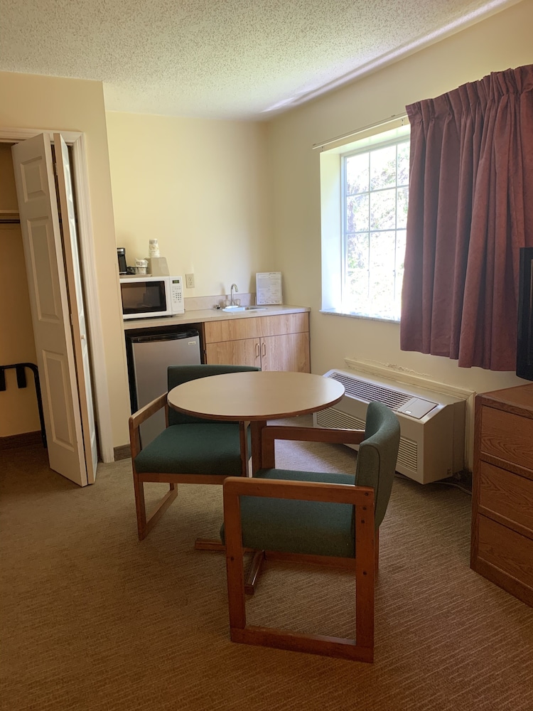 Suite, 1 King Bed photo 1
