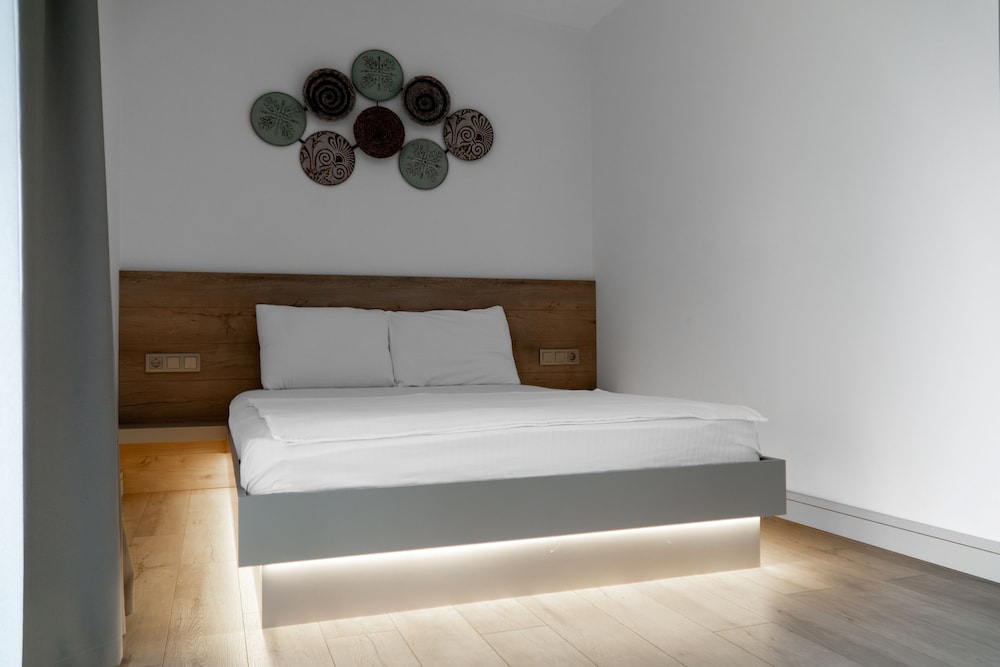 Economy Double Room photo 2