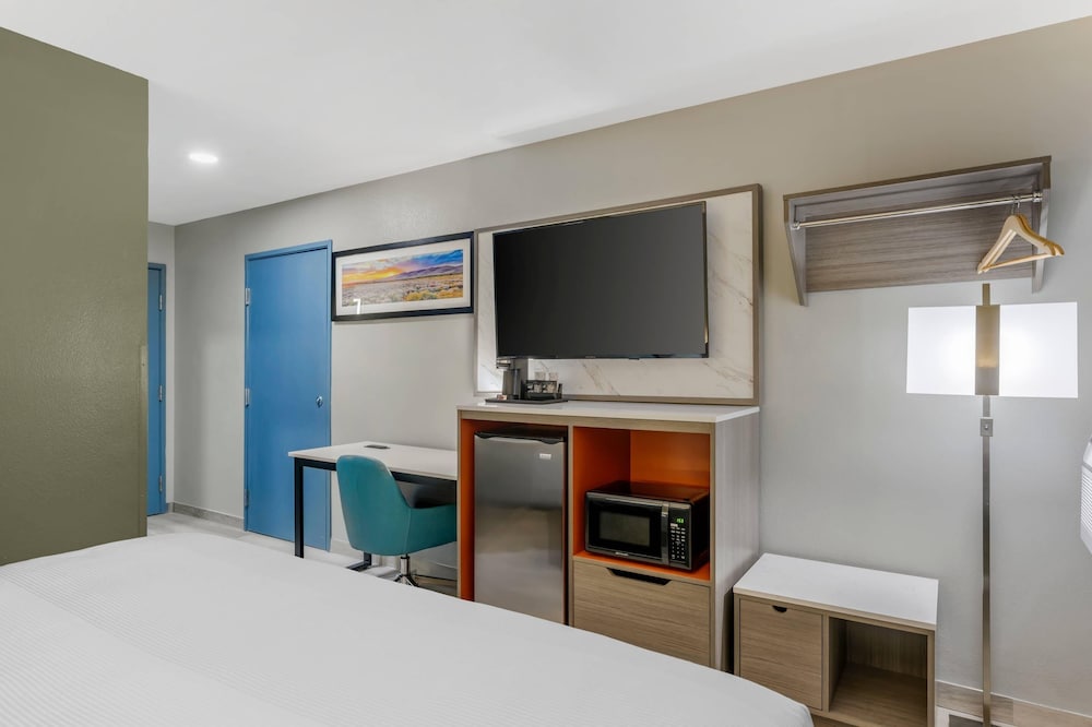 Room, 1 Queen Bed, Accessible, Non Smoking - Photo 4