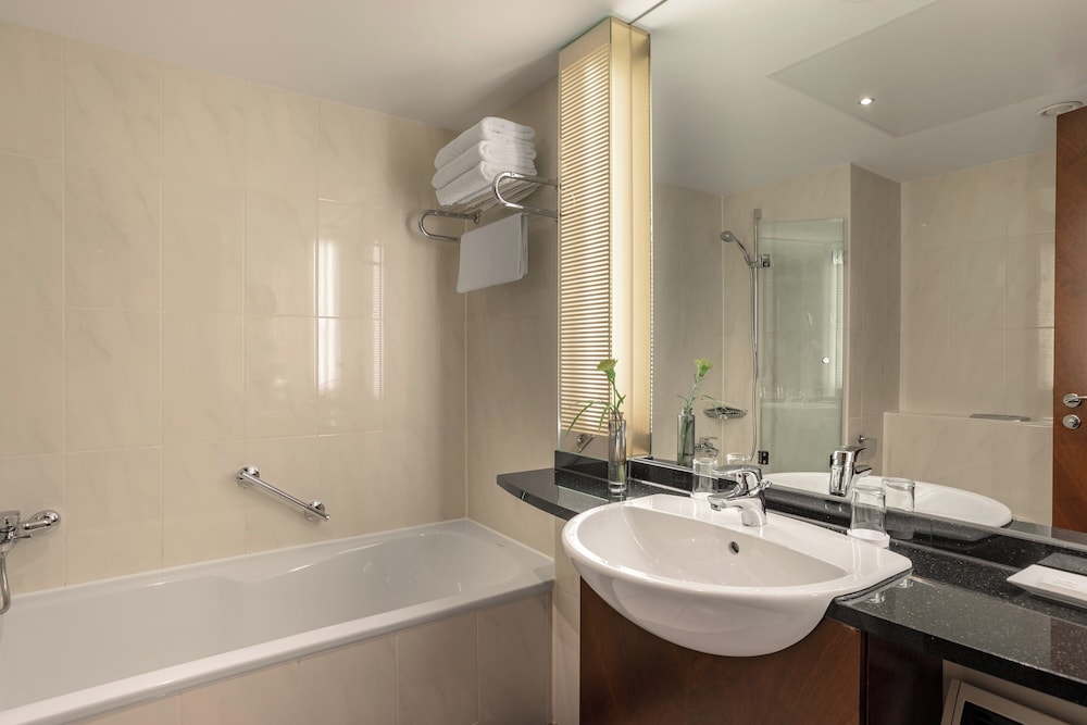 Executive Room, 1 King Bed photo 2
