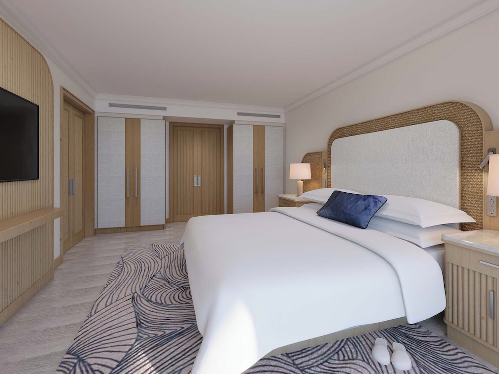 Fairmont Gold, Signature Suite, 1 King Bed, Club Lounge Access, Bay View