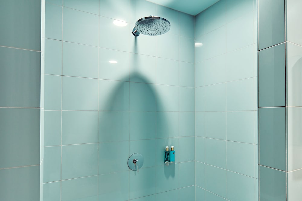Quadruple Room, Private Bathroom - Photo 2