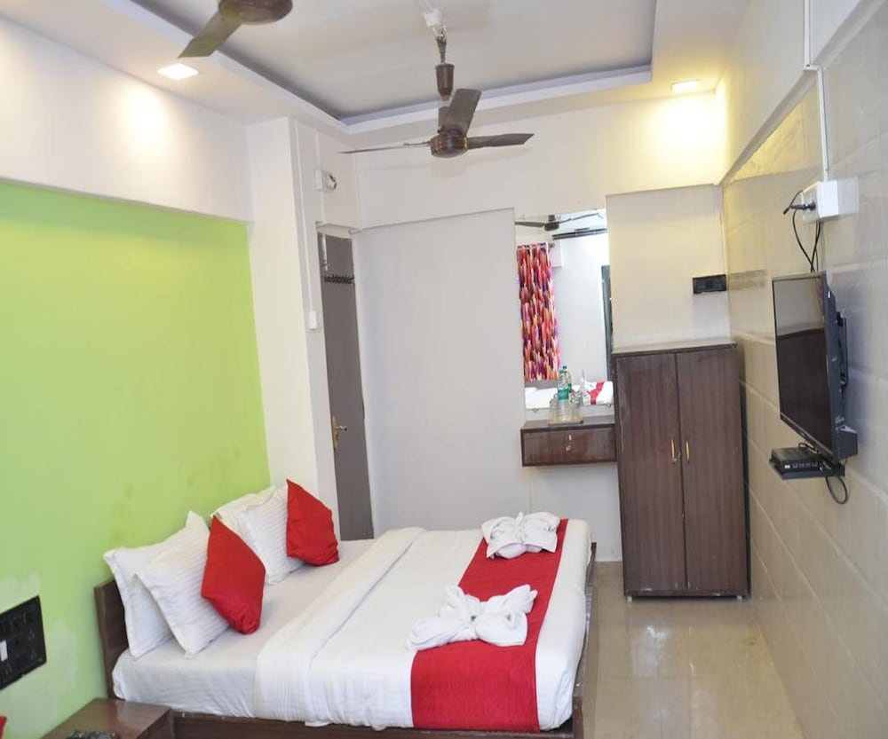 Deluxe Double Room, 1 Double Bed, Non Smoking - Photo 1
