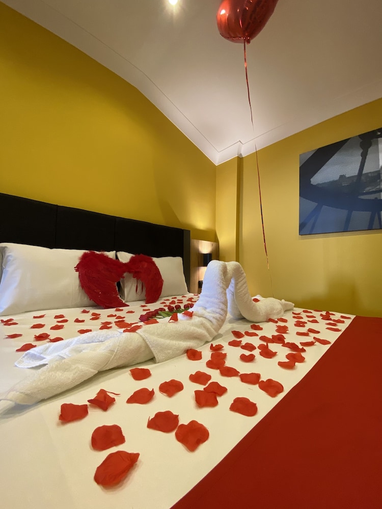Classic Double Room, 1 Bedroom, City View