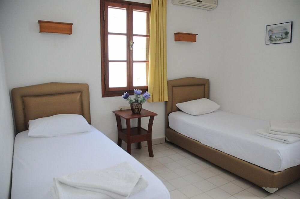 Single Room, Private Bathroom, Garden View photo 3