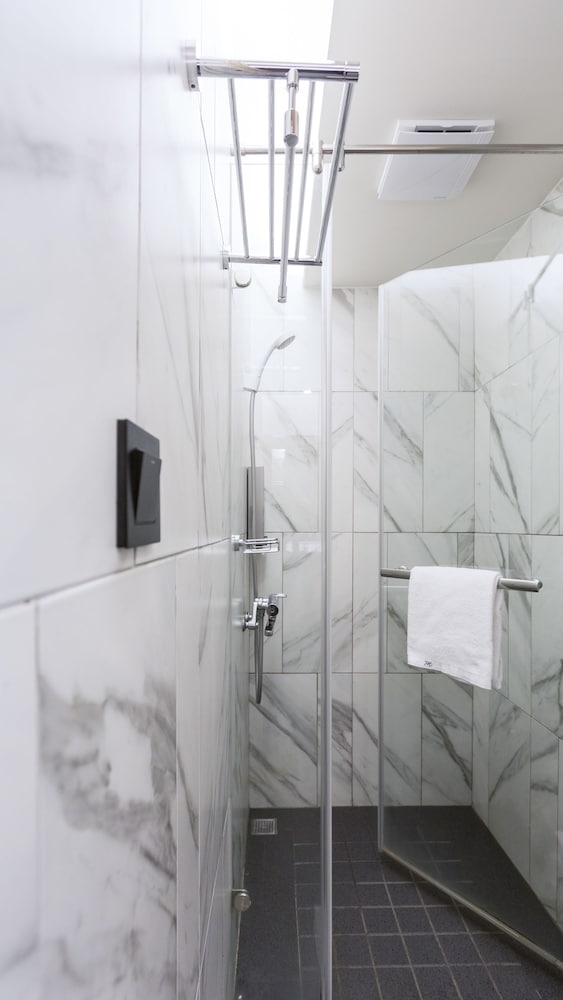 Shared Dormitory, Mixed Dorm, Shared Bathroom photo 2