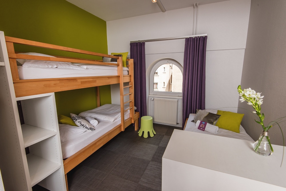 Basic Triple Room photo 3