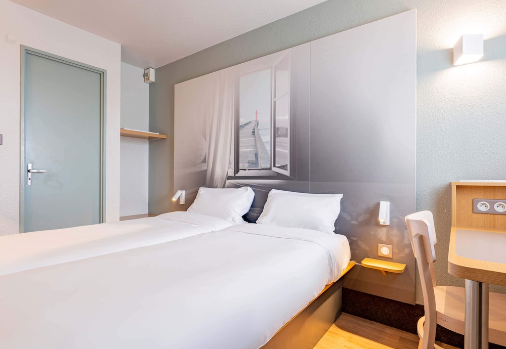 Twin Room, Non Smoking photo 3