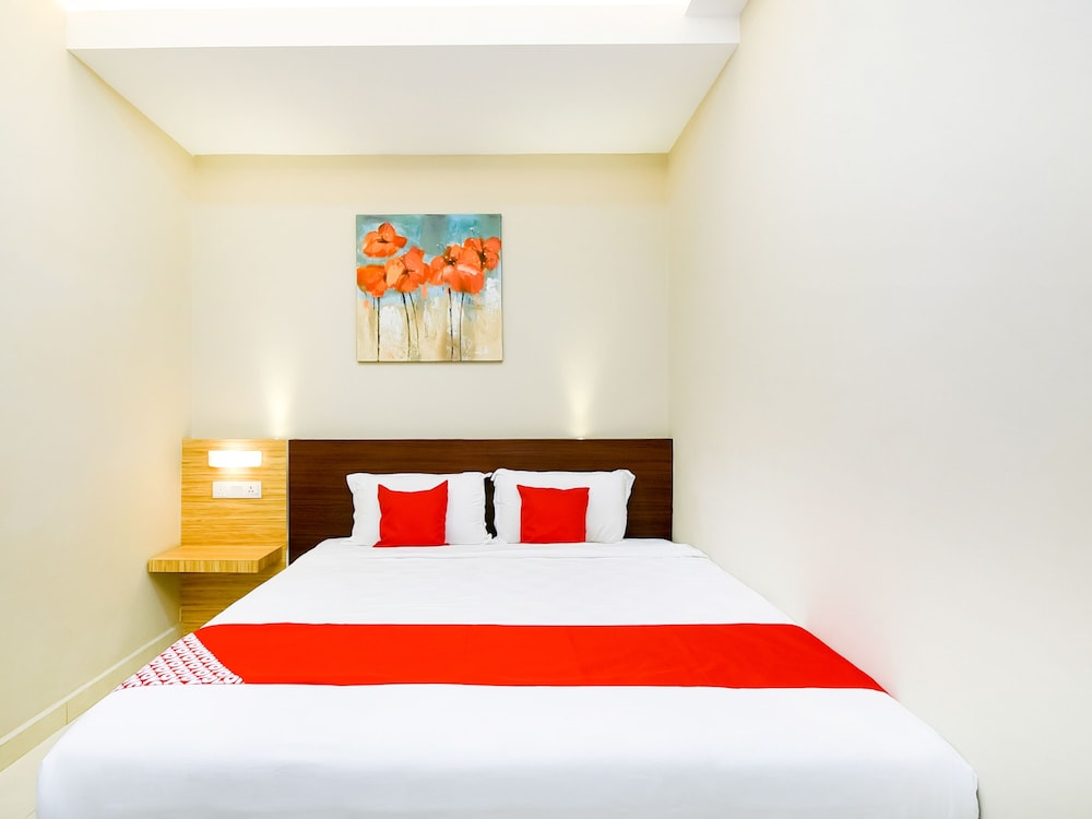 Standard Double Room, 1 King Bed photo 3