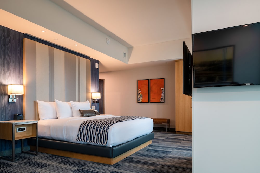 Deluxe Room, 1 King Bed with Sofa bed, Corner