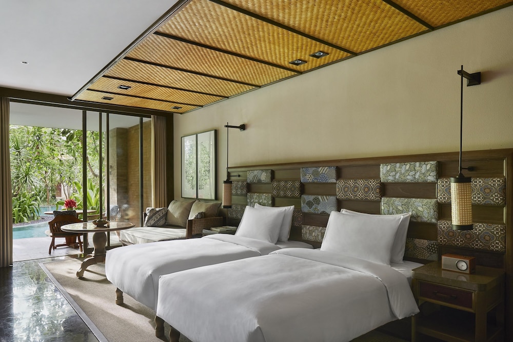 Deluxe Room, 1 King Bed, Ocean View
