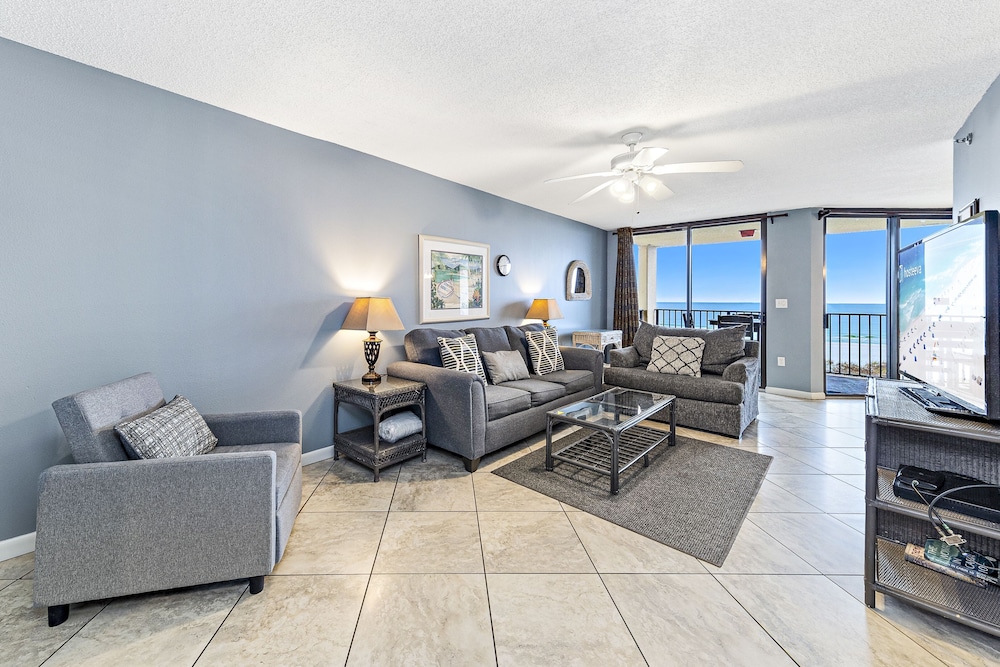 Panoramic Condo, 1 Bedroom, Balcony, Ocean View