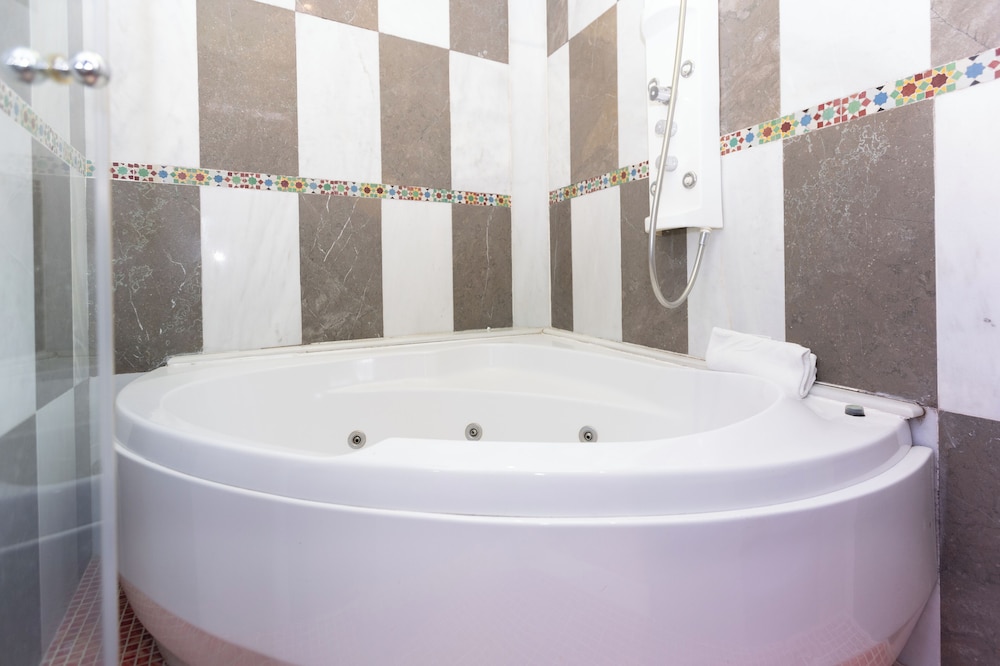 Twin Room Ensuite - Photo 4