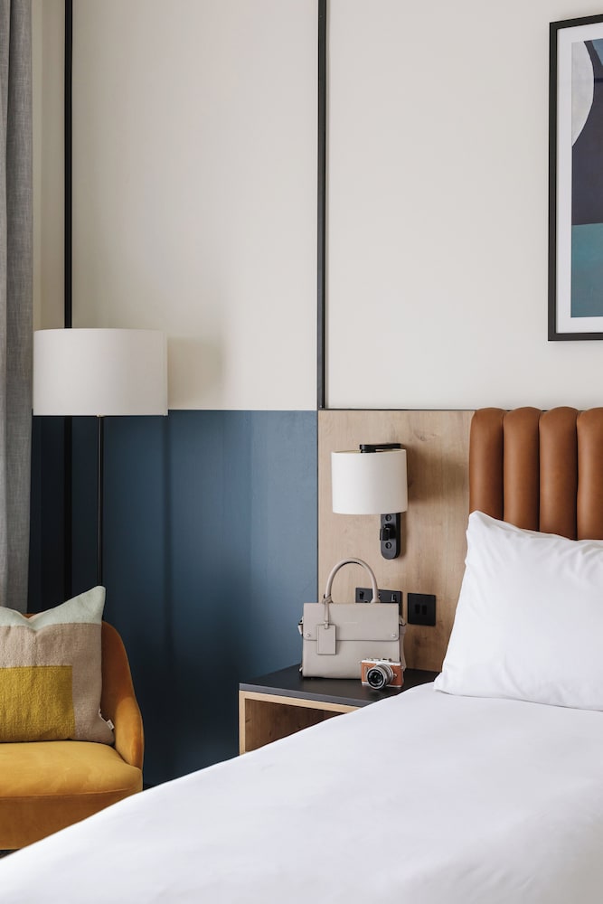 Premium Room, 2 Twin Beds - Photo 11