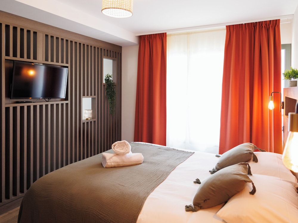 Family Twin Room