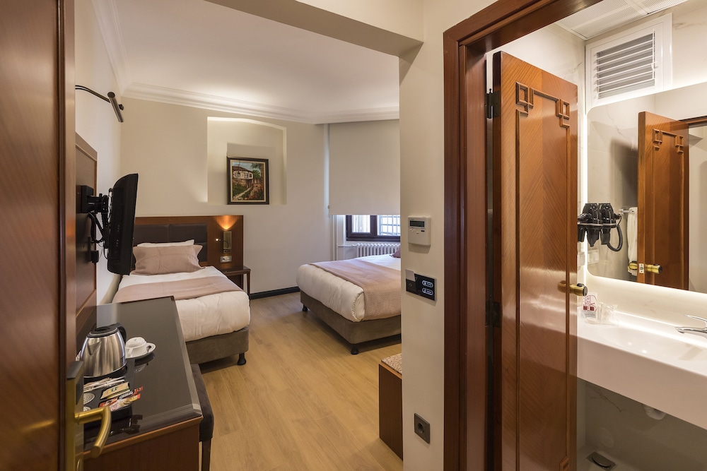 Triple Room photo 2