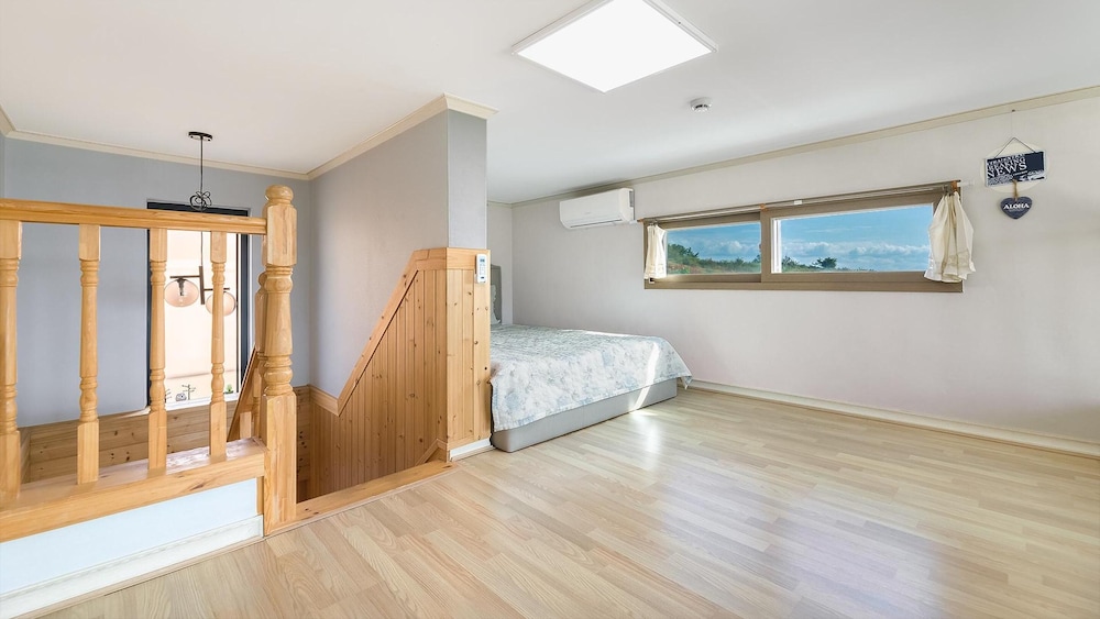 Basic Room, 1 Bedroom (101(OceanView,Spa)) - Photo 1