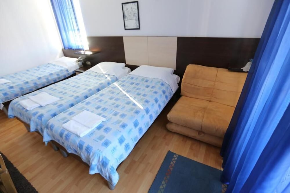 Triple Room, Balcony photo 3