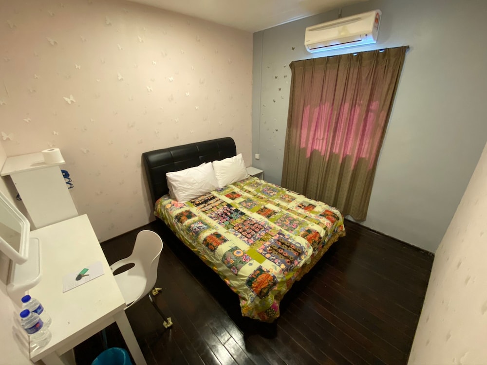 Economy Double Room 207 photo 3