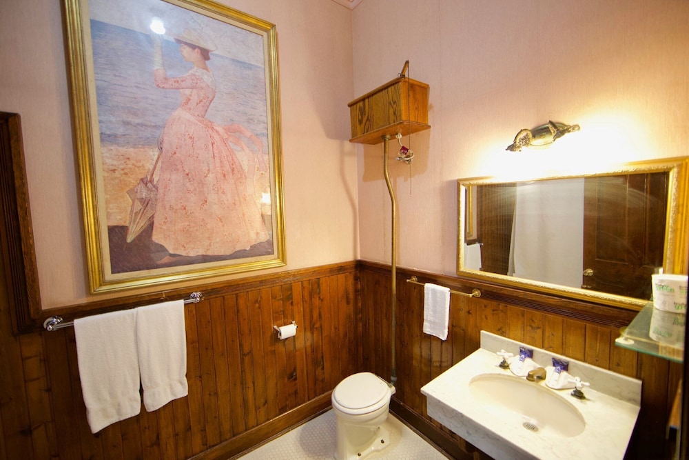 Traditional Room