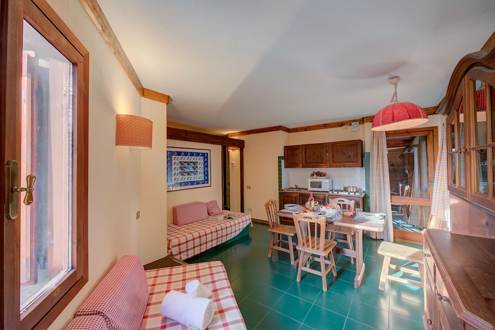 Family Apartment, 1 Bedroom, Mountainside (Grange Hike & Ski - 36c Sestriere) photo 2