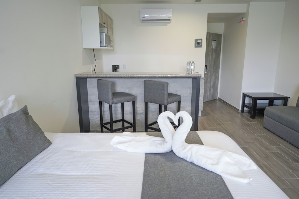 Deluxe Suite photo 2