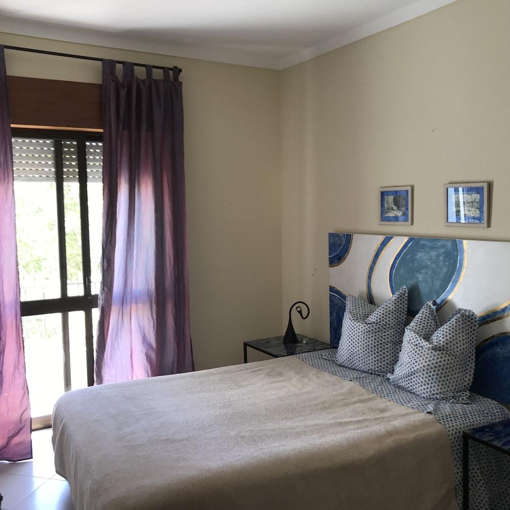 One Bedroom Apartment for 2 adults and 2 children