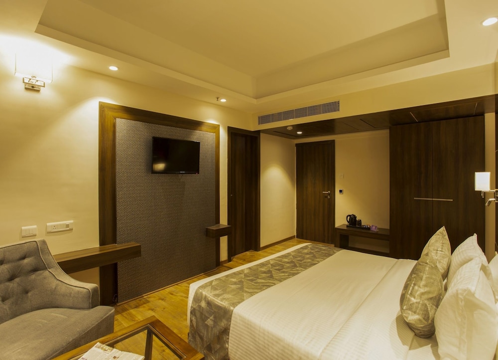 Premier Room, 1 Double Bed - Photo 10