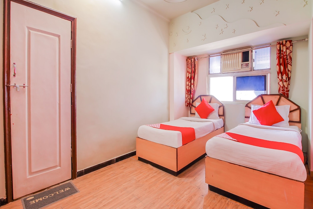 Double or Twin Room photo 3