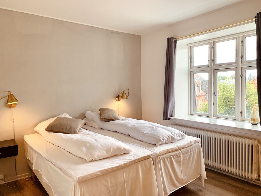 Standard Double or Twin Room - Photo 2