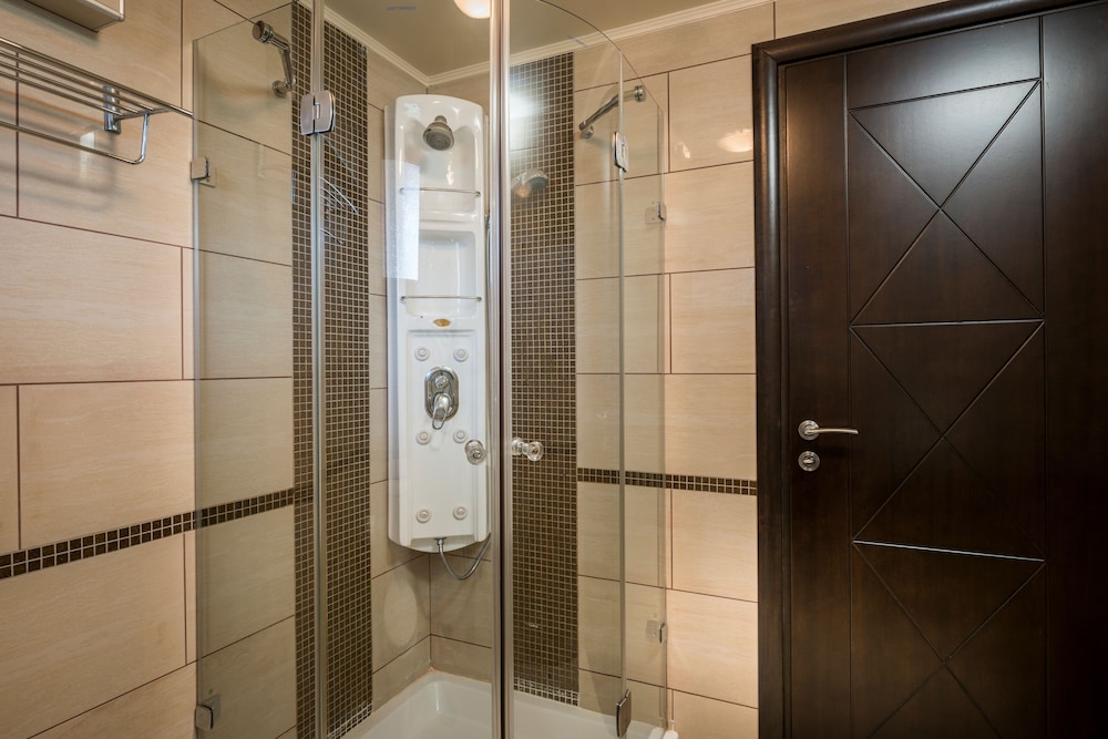Premium Triple Room photo 3