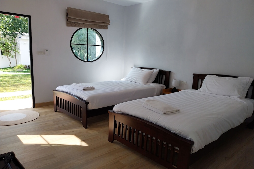 Deluxe Bungalow
